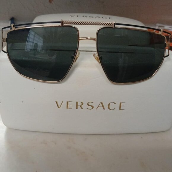 Versace Sunglasses - Picture 1 of 3
